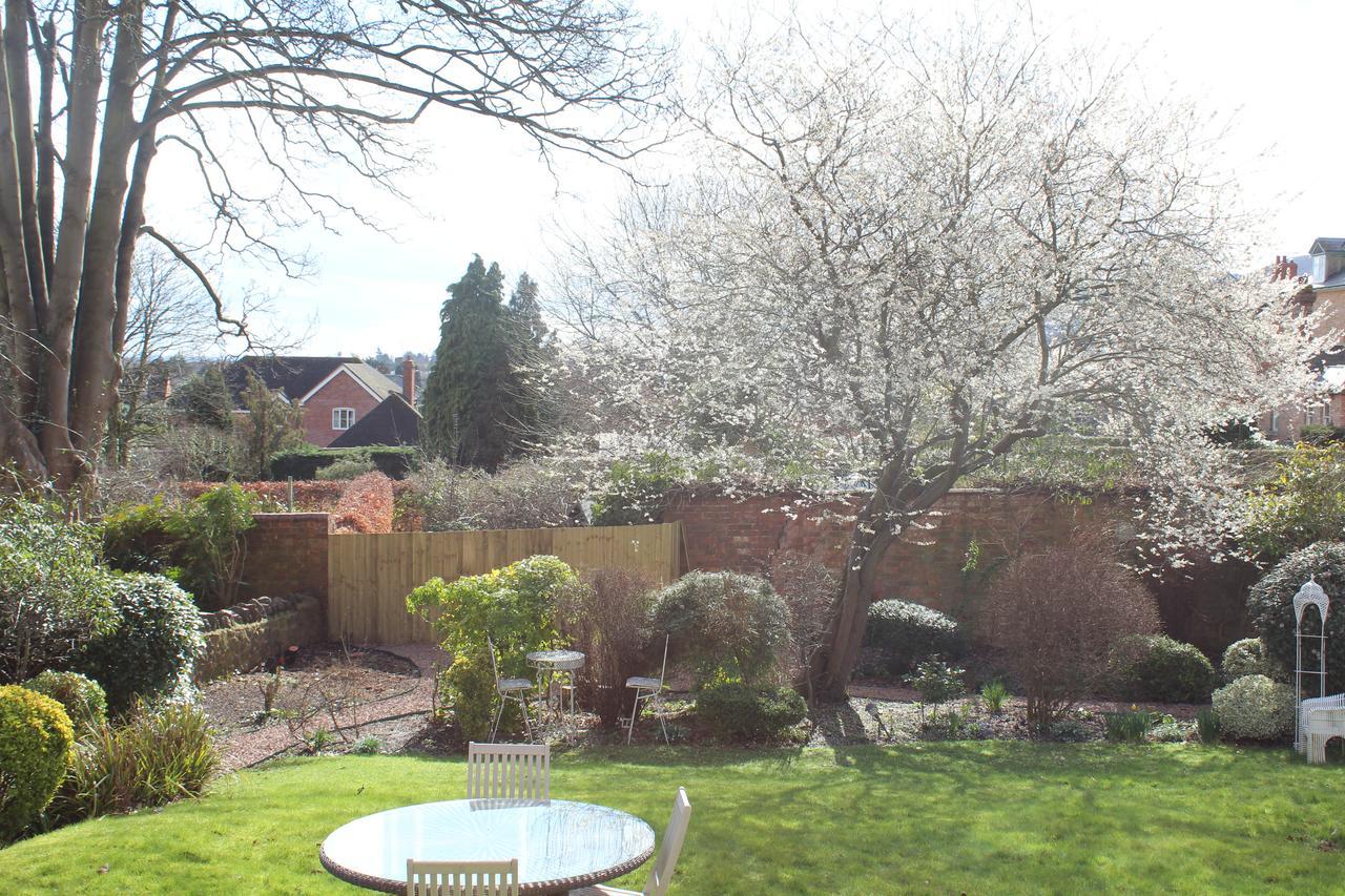 Copper Beech House Bed & Breakfast Malvern Exterior photo